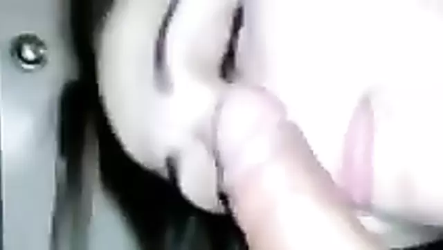 Дал в рот красивой узбечке